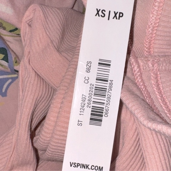 PINK VICTORIA'S SECRET • High-Neck Ribbed Pink Tank Top - Picture 4 of 4
